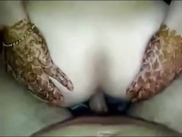 ମେହେନ୍ଦି ପର୍ଣ୍ଣ ମାତା ଆନାଲ୍ ଇଣ୍ଡିଆନ୍